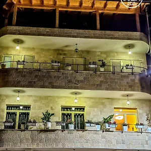 Hk Bed & Breakfast Krujë